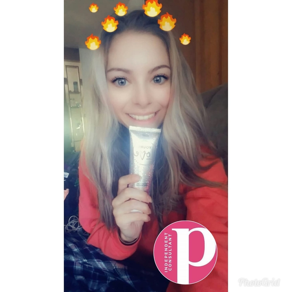 Meet your Posher, Kelsey